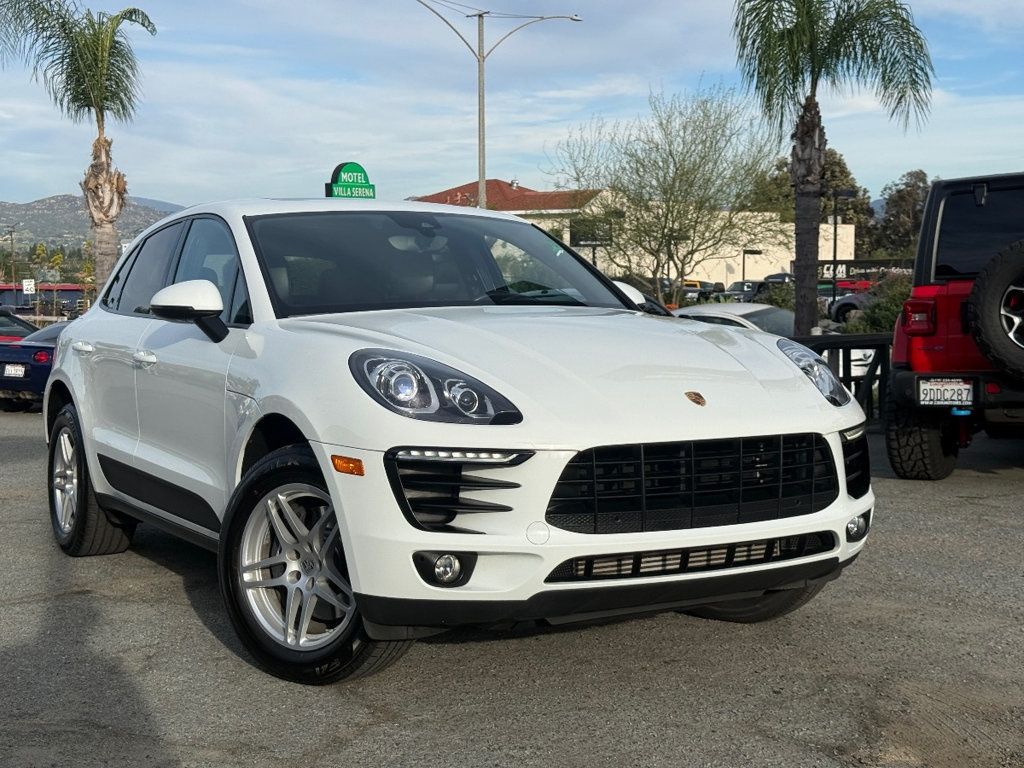 2017 Porsche Macan AWD - 22992905 - 1