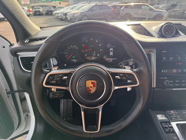 2017 Porsche Macan AWD - 22992905 - 21