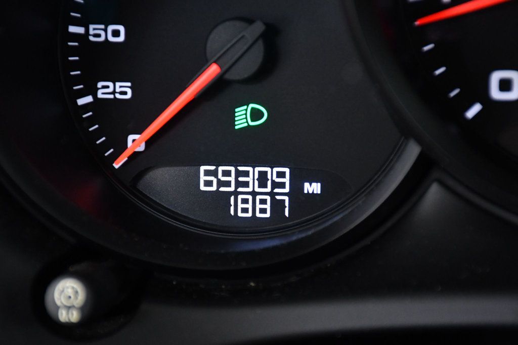 2017 Porsche Macan AWD - 22919016 - 22