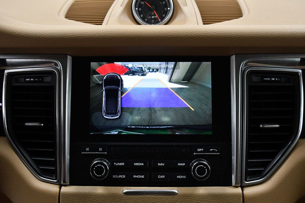 2017 Porsche Macan AWD - 22919016 - 25