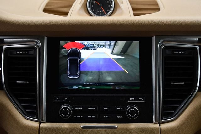 2017 Porsche Macan AWD - 22919016 - 25