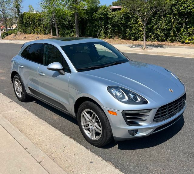 2017 Porsche Macan AWD - 23004013 - 2
