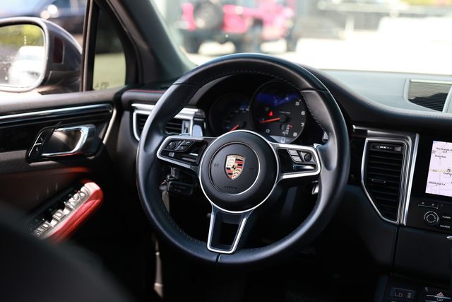 2017 Porsche Macan AWD - 23046056 - 31
