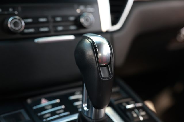 2017 Porsche Macan AWD - 23046056 - 42