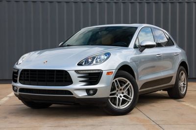 2017 Porsche Macan