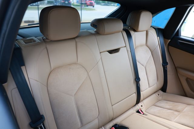 2017 Porsche Macan AWD - 23032848 - 16
