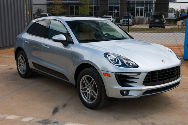 2017 Porsche Macan AWD - 23032848 - 17