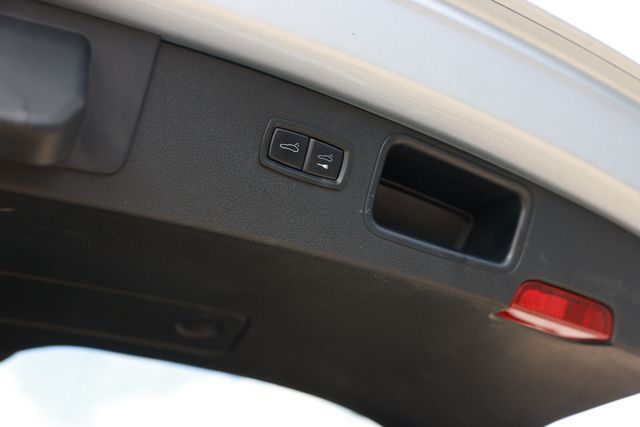 2017 Porsche Macan AWD - 23032848 - 27