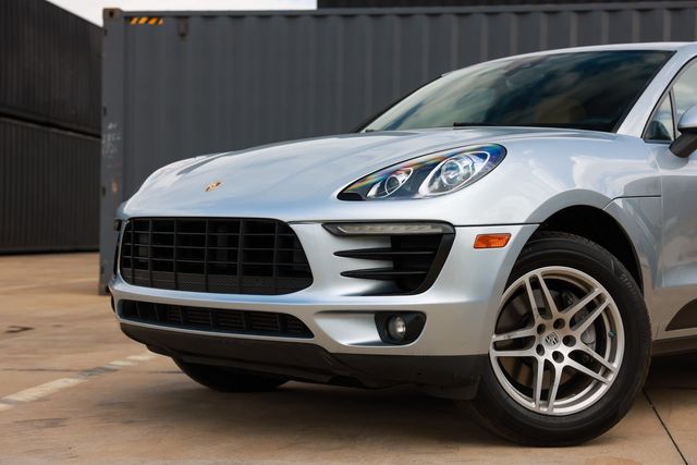 2017 Porsche Macan AWD - 23032848 - 39