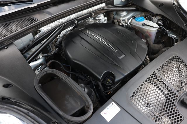 2017 Porsche Macan AWD - 23032848 - 53