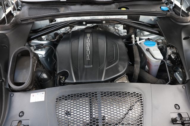 2017 Porsche Macan AWD - 23032848 - 54