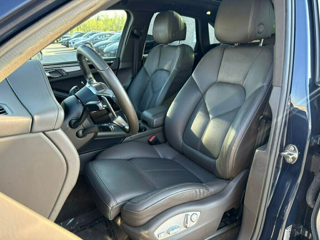 2017 Porsche Macan AWD - 23003968 - 14