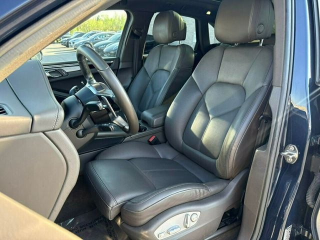 2017 Porsche Macan AWD - 23003968 - 14