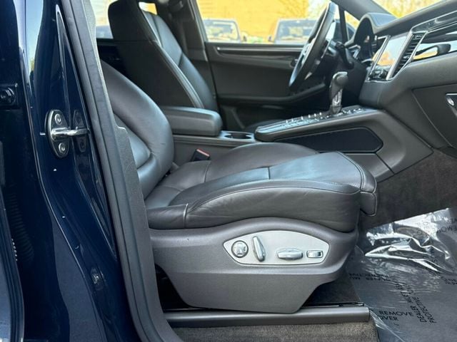 2017 Porsche Macan AWD - 23003968 - 34