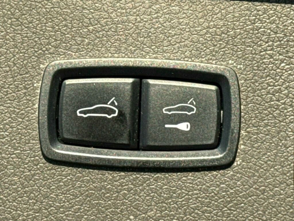 2017 Porsche Macan AWD - 23003968 - 41