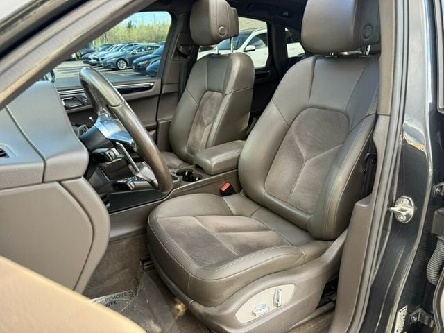2017 Porsche Macan AWD - 23013135 - 13