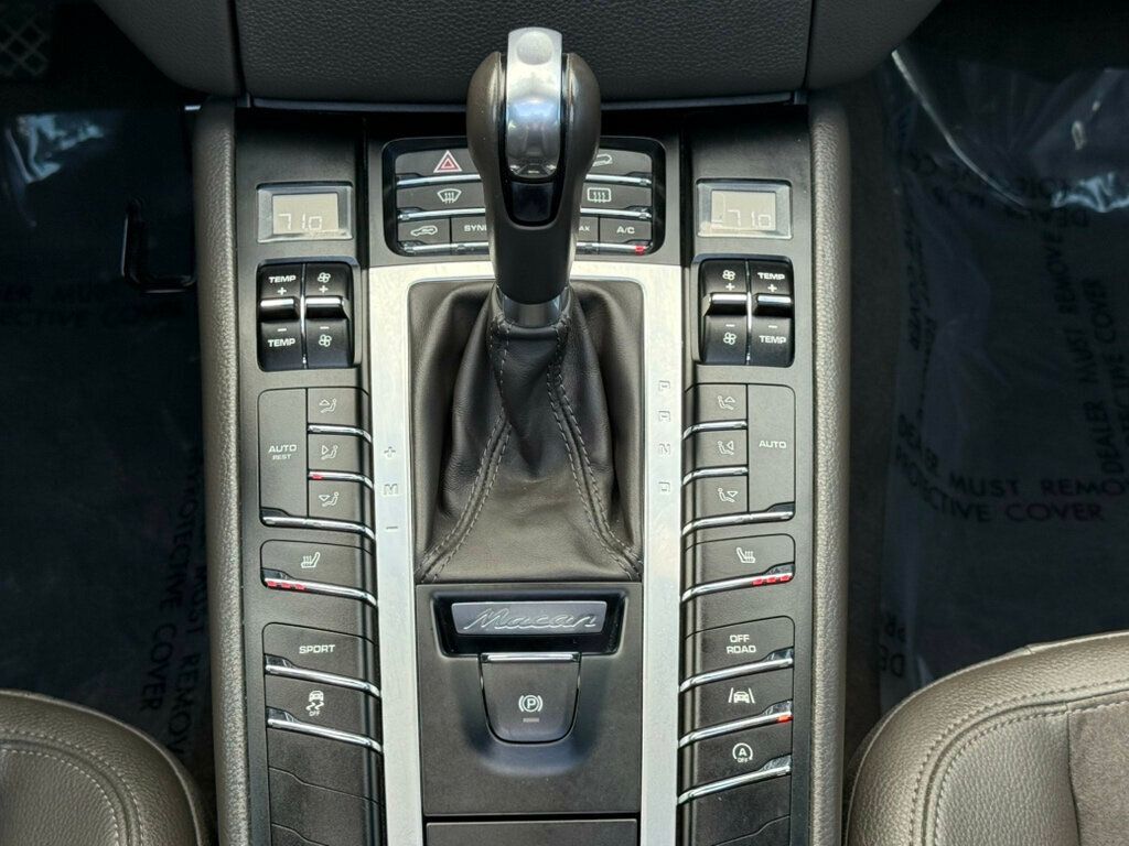 2017 Porsche Macan AWD - 23013135 - 23