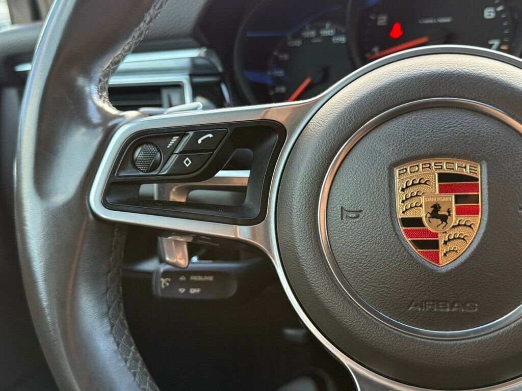 2017 Porsche Macan AWD - 23013135 - 34
