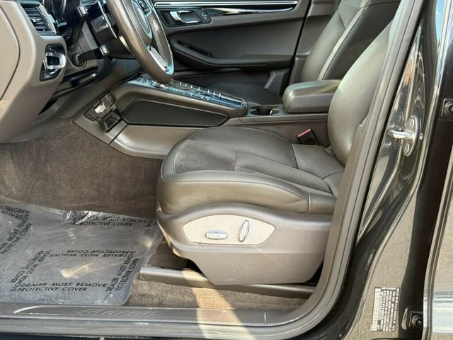 2017 Porsche Macan AWD - 23013135 - 36