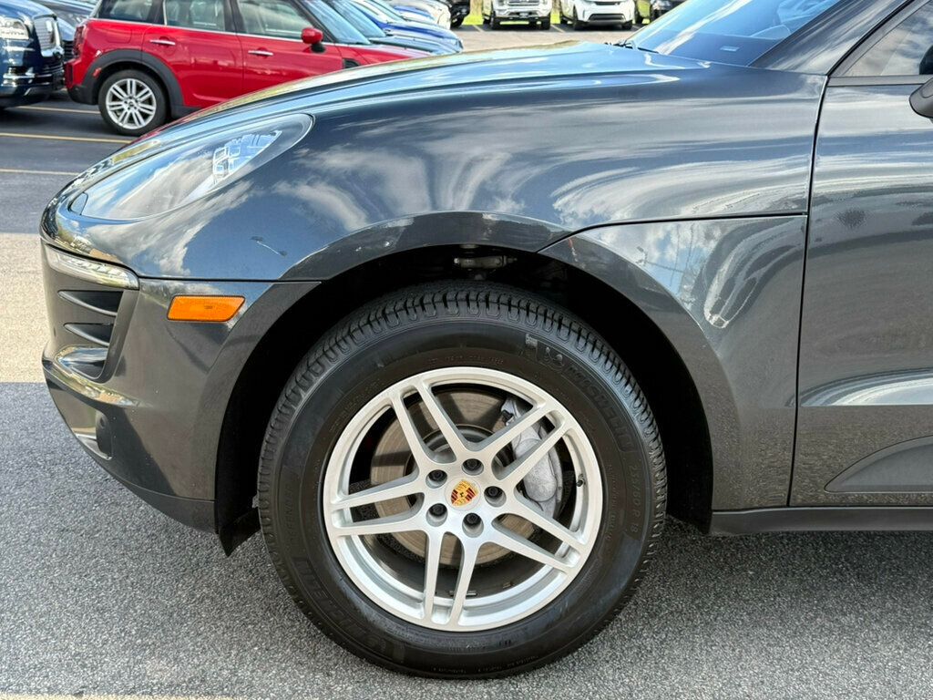 2017 Porsche Macan AWD - 23013135 - 41