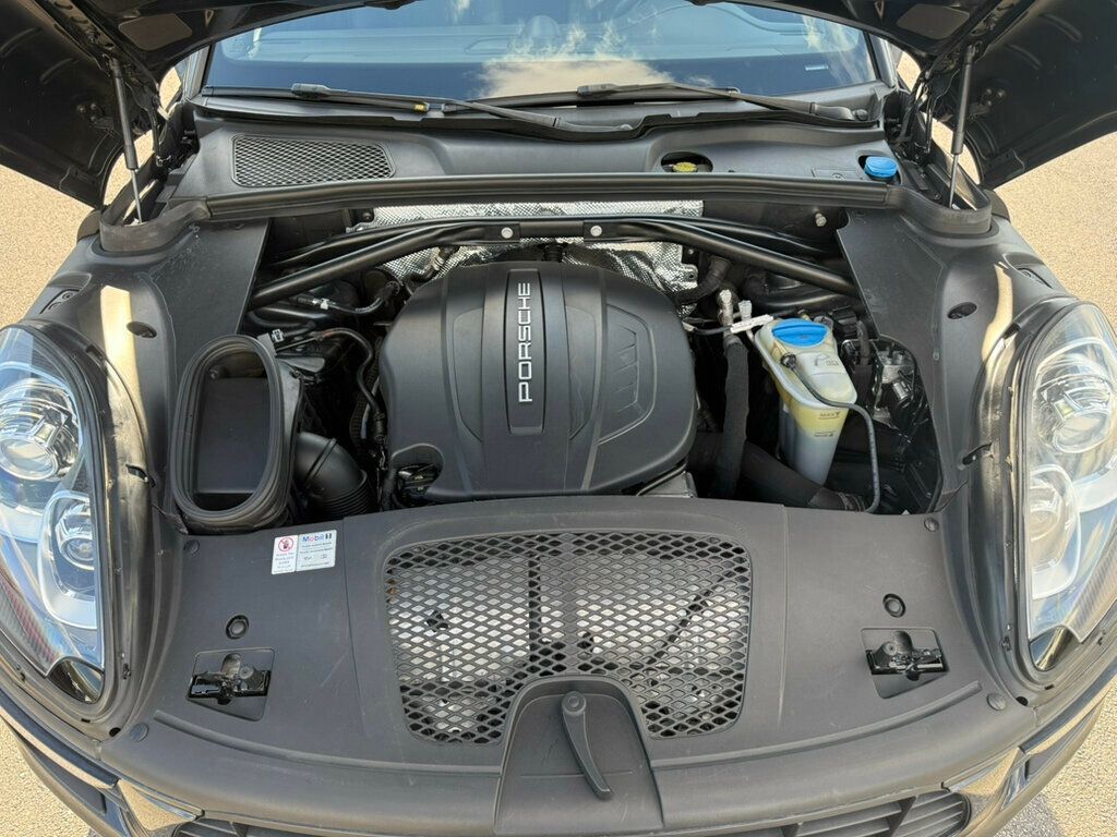 2017 Porsche Macan AWD - 23013135 - 45