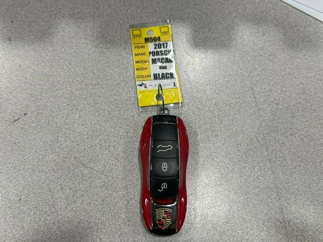 2017 Porsche Macan AWD - 23013135 - 46