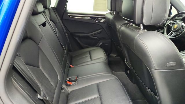 2017 Porsche Macan AWD w/ 20'' Sport Wheels, Premium Pkg, Nav & Panoramic Roof - 23029480 - 23