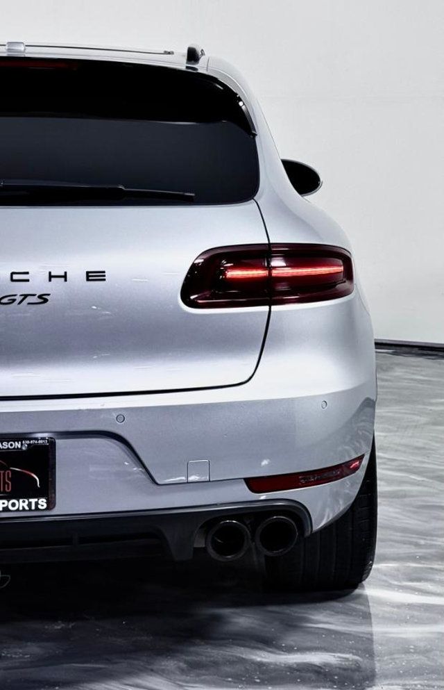 2017 Porsche Macan GTS - 23030302 - 13