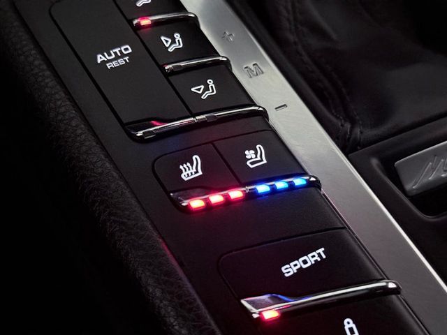 2017 Porsche Macan GTS - 23030302 - 41