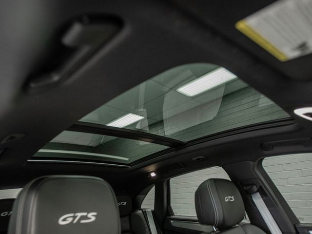 2017 Porsche Macan GTS AWD - 22979207 - 26