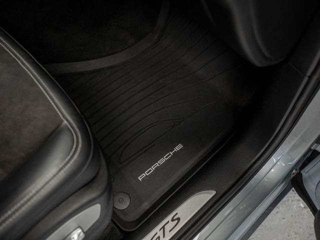 2017 Porsche Macan GTS AWD - 22979207 - 32