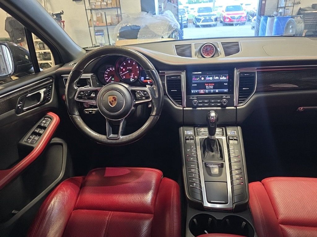 2017 Porsche Macan GTS photo 4