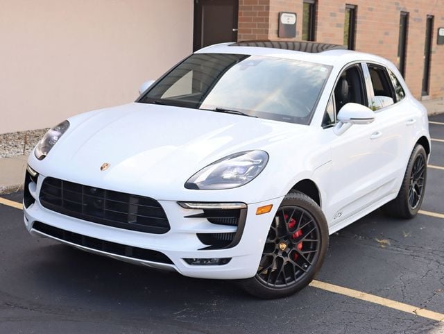 2017 Porsche Macan GTS AWD - 22550468 - 38