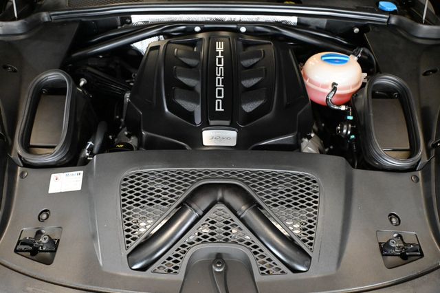 2017 Porsche Macan GTS PCCB Premium Plus PTV Plus 1 Owner - 23083093 - 20