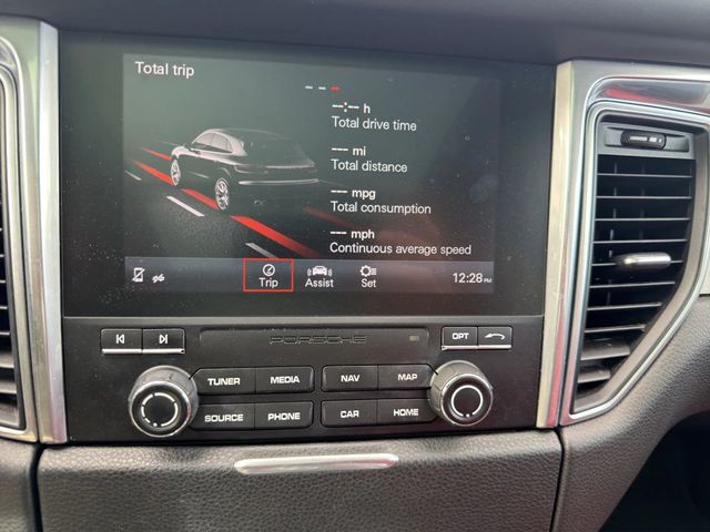 2017 Porsche Macan GTS Sport Utility 4D - 22972217 - 17