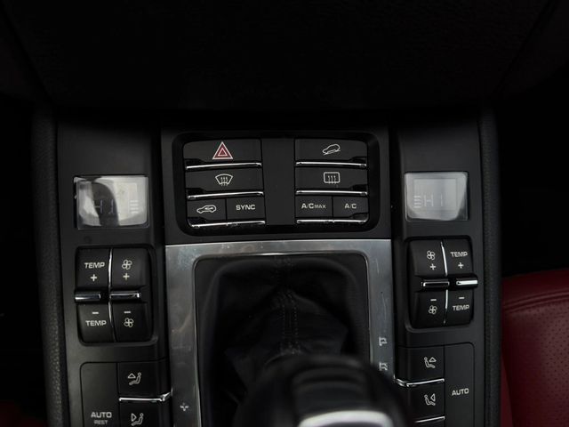 2017 Porsche Macan GTS Sport Utility 4D - 22972217 - 29