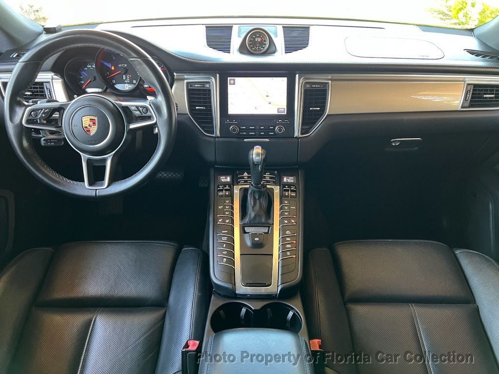 2017 Porsche Macan GTS Turbo photo 48