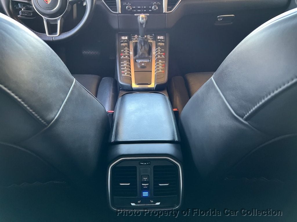 2017 Porsche Macan GTS Turbo photo 49