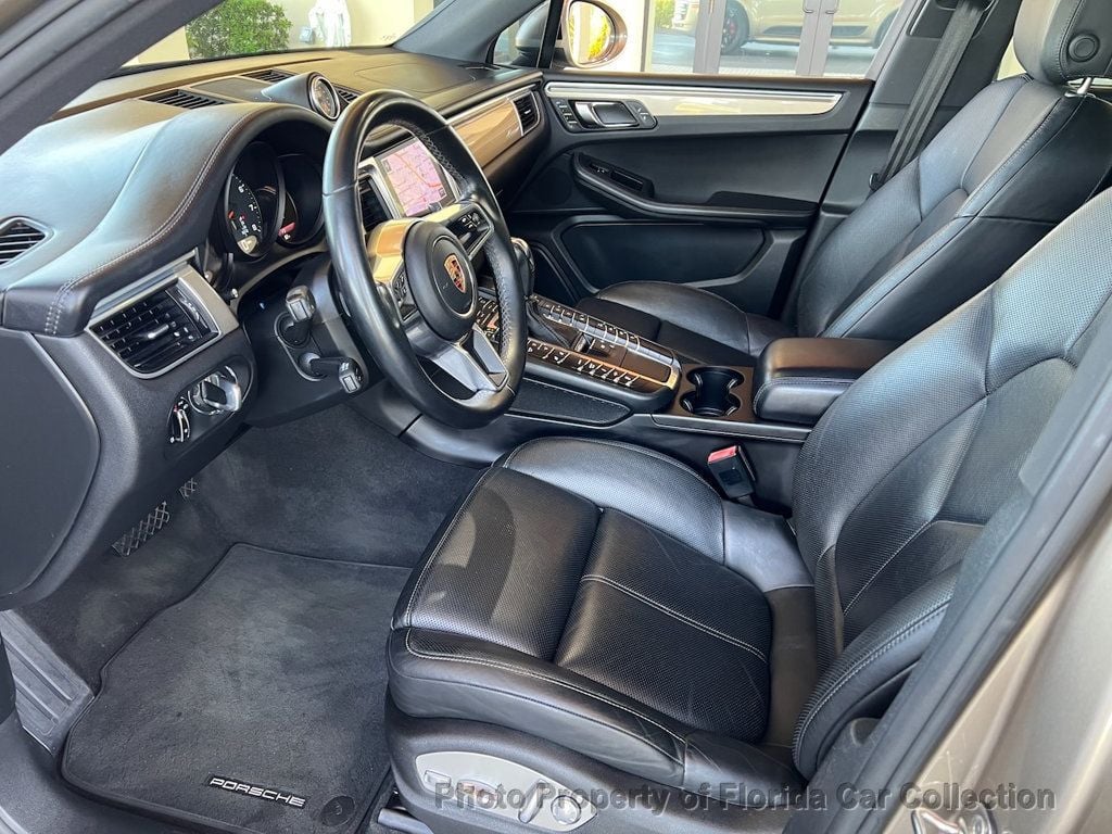 2017 Porsche Macan GTS Turbo AWD PDK - 22828732 - 6