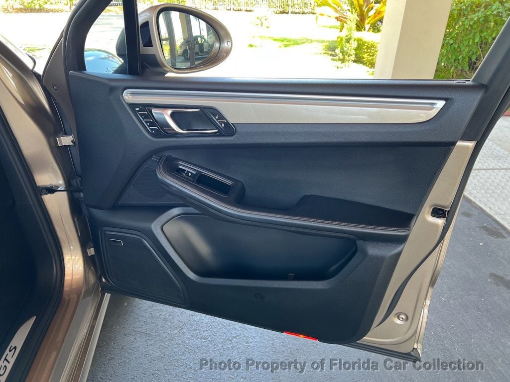 2017 Porsche Macan GTS Turbo AWD PDK - 22828732 - 73