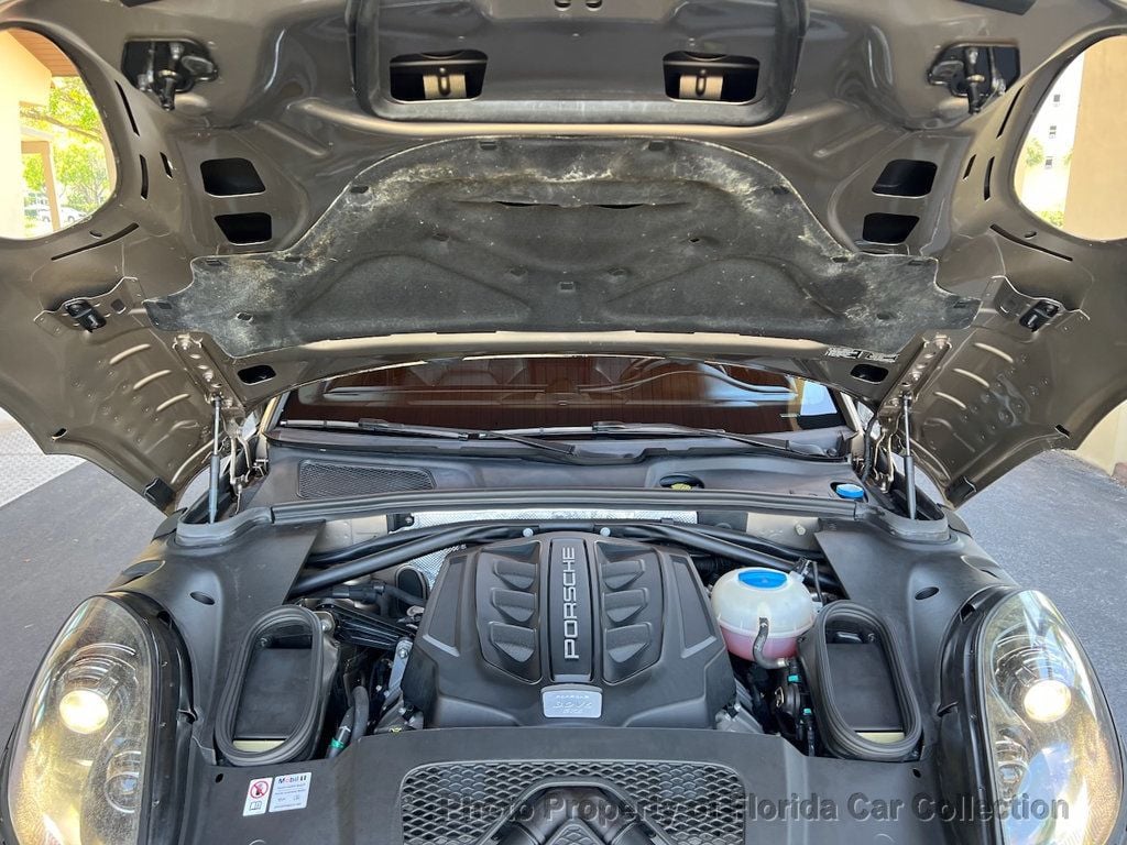 2017 Porsche Macan GTS Turbo AWD PDK - 22828732 - 87