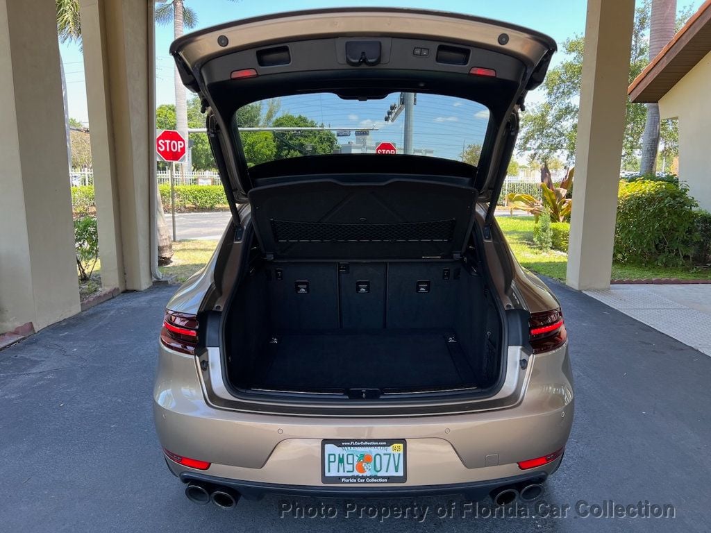 2017 Porsche Macan GTS Turbo AWD PDK - 22828732 - 92