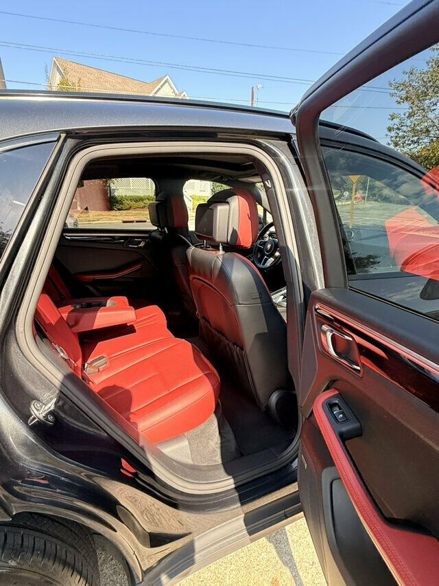 2017 Porsche Macan LocalTrade/MSRP$67670/PremiumPkgPlus/Heated&CooledSeats/PanoRoof - 23080527 - 16