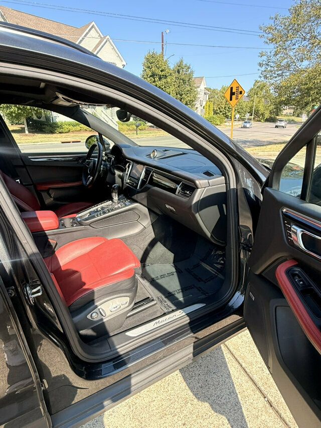 2017 Porsche Macan LocalTrade/MSRP$67670/PremiumPkgPlus/Heated&CooledSeats/PanoRoof - 23080527 - 19
