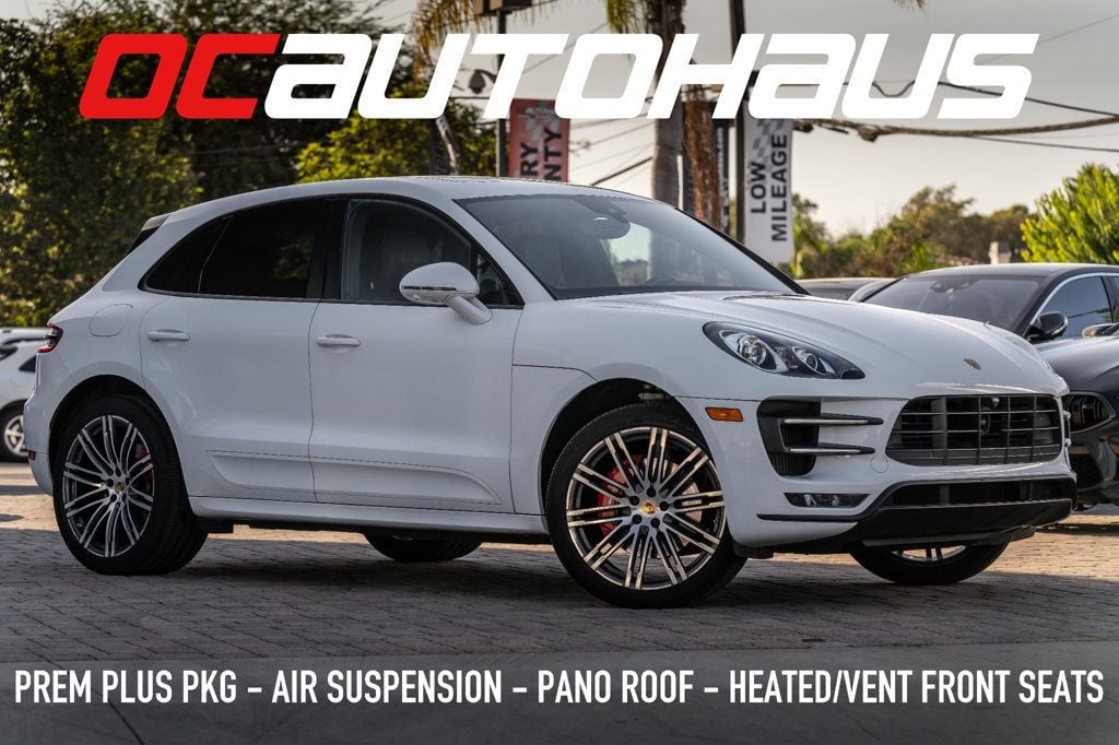 2017 Porsche Macan PREMIUM PLUS PACKAGE! - 22634487 - 0