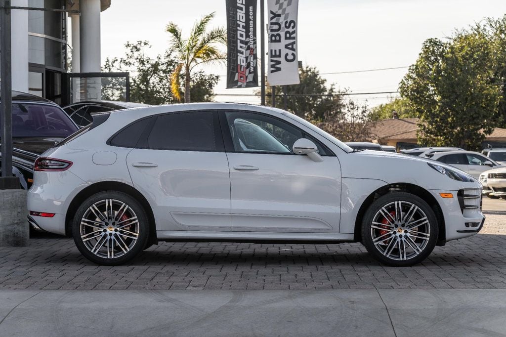 2017 Porsche Macan PREMIUM PLUS PACKAGE! - 22634487 - 4