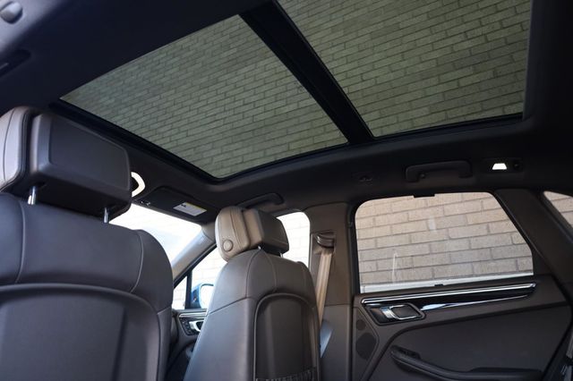 2017 Porsche Macan S - 23045915 - 18