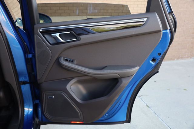 2017 Porsche Macan S - 23045915 - 23
