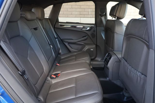 2017 Porsche Macan S - 23045915 - 24