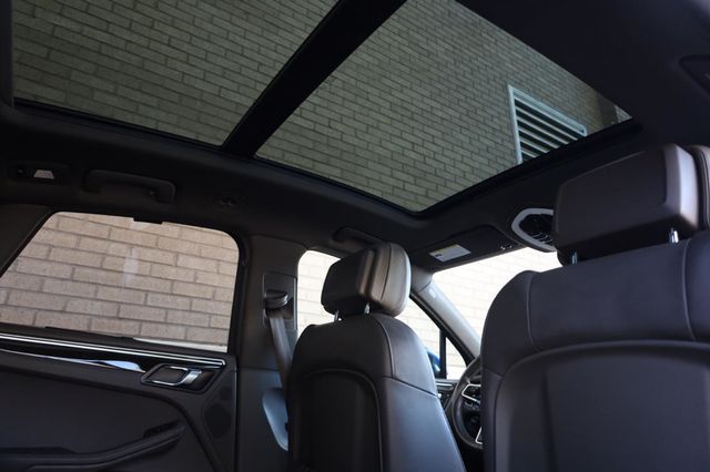 2017 Porsche Macan S - 23045915 - 27